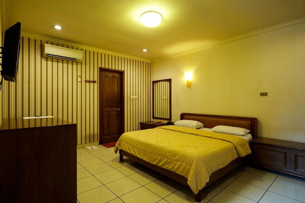 678 Hotel Cawang by Cocotel Room Type - Superior Studio