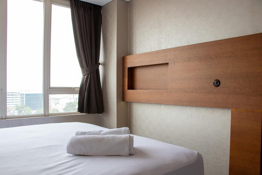 Comfort 2Br At Nifarro Park Apartment - Tap to explore photos