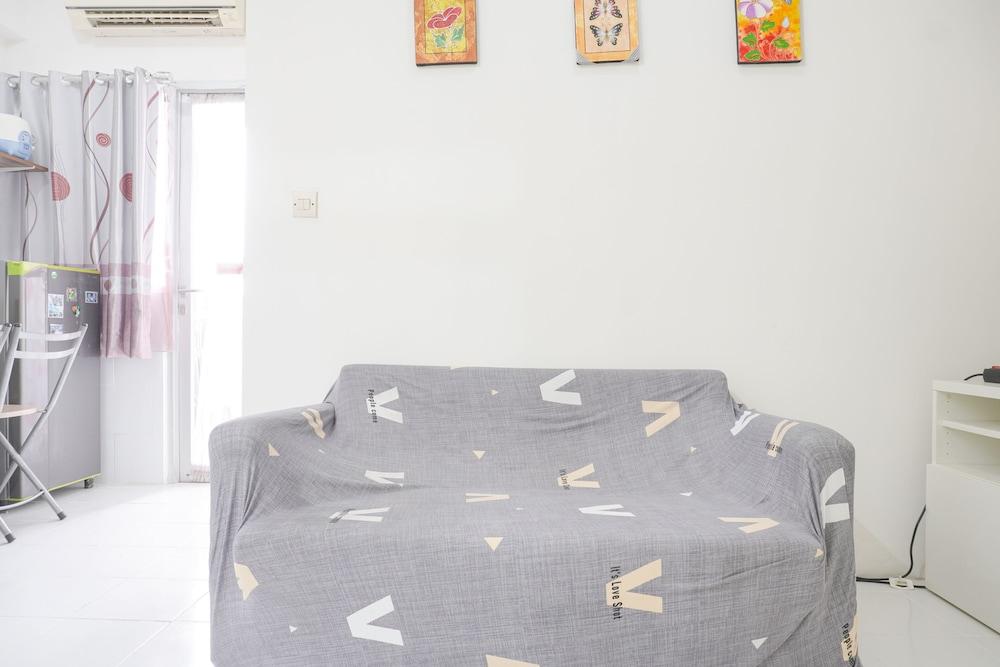 Luxury 2Br At 8Th Floor Menteng Square Apartment - Tap to explore photos