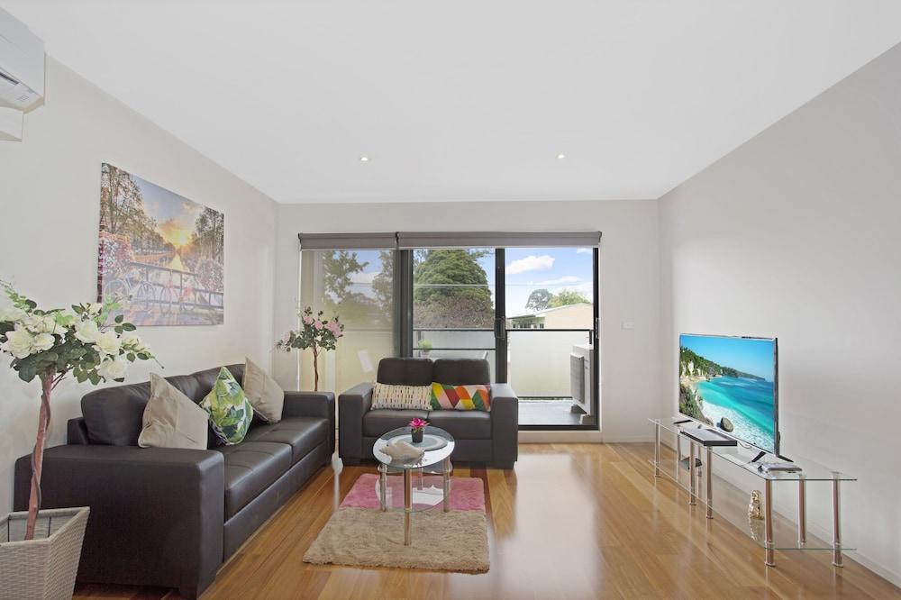 Astra Apartments Glen Waverley at VIQI - Tap to explore photos