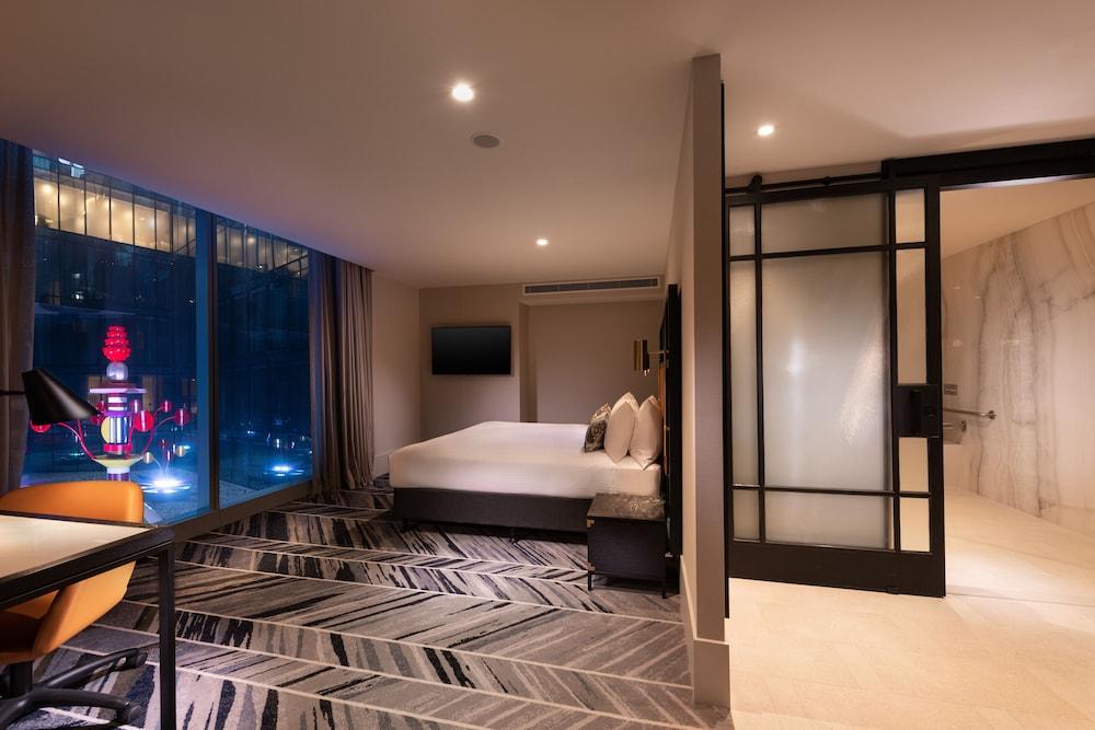 Dorsett Melbourne Room Type - Deluxe King Accessible
