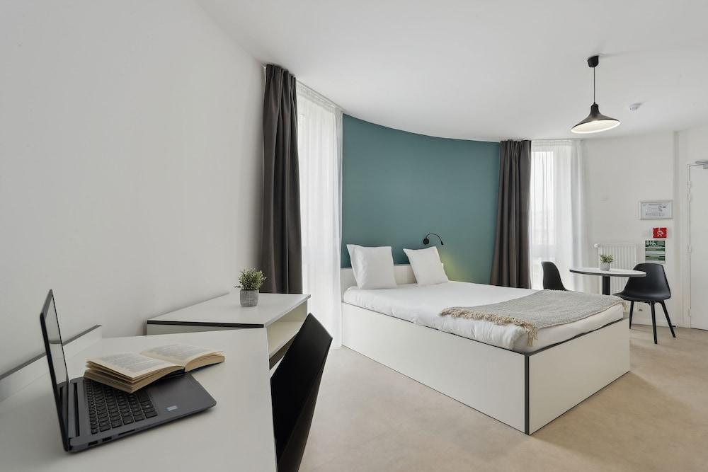 All Suites Appart Hôtel | Noisy-le-Grand Room Type - GRAND STANDARD STUDIO (DOUBLE BED)