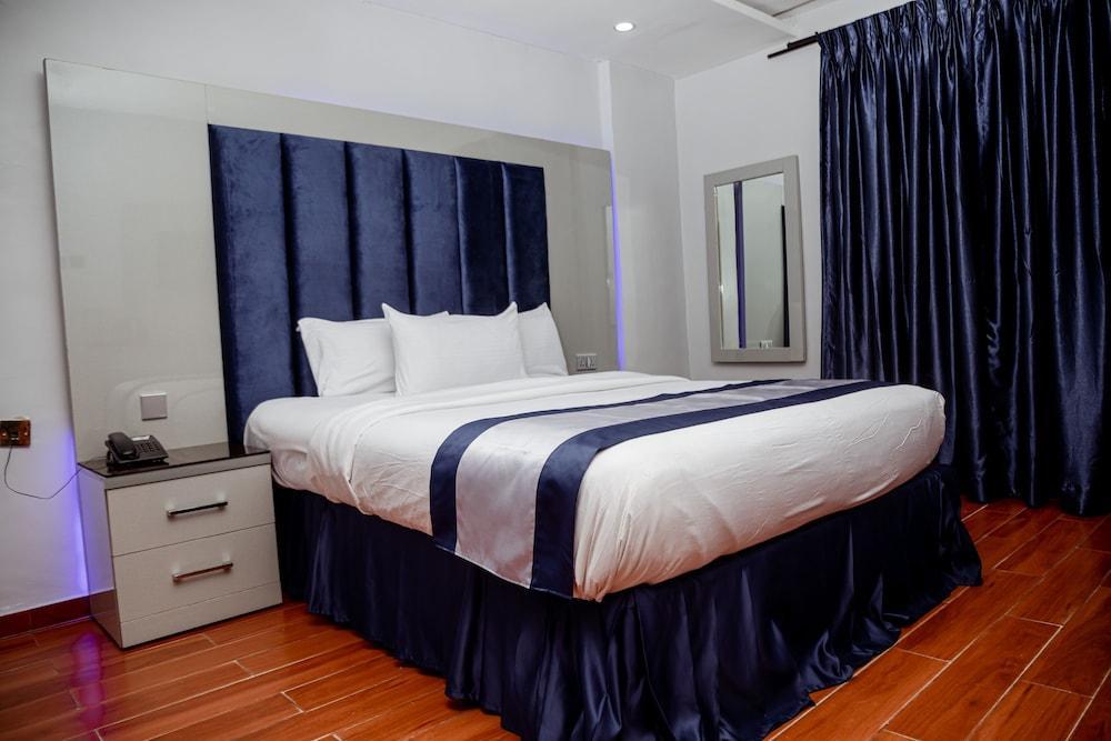 Novatel Hotel Room Type - Standard Room