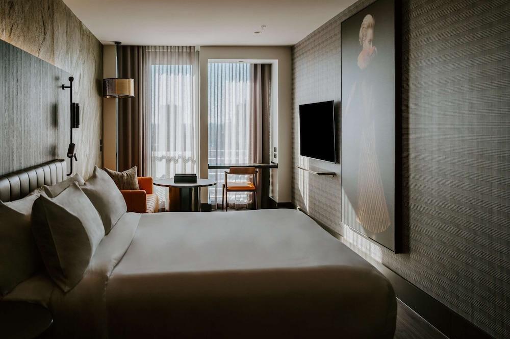 The Motley Hotel Richmond, Tapestry Collection by Hilton Room Type - King Room