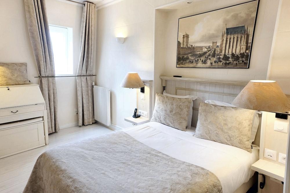 Hôtel du Château Room Type - Superior Double Room