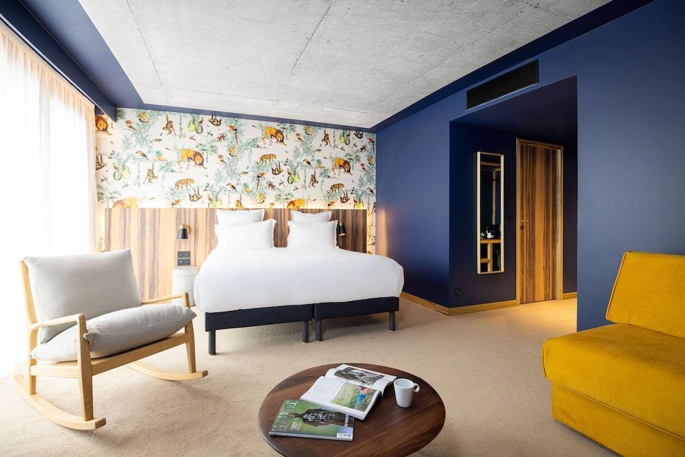 KOPSTER Hotel Residence Paris Colombes Room Type - COSMIK Suite