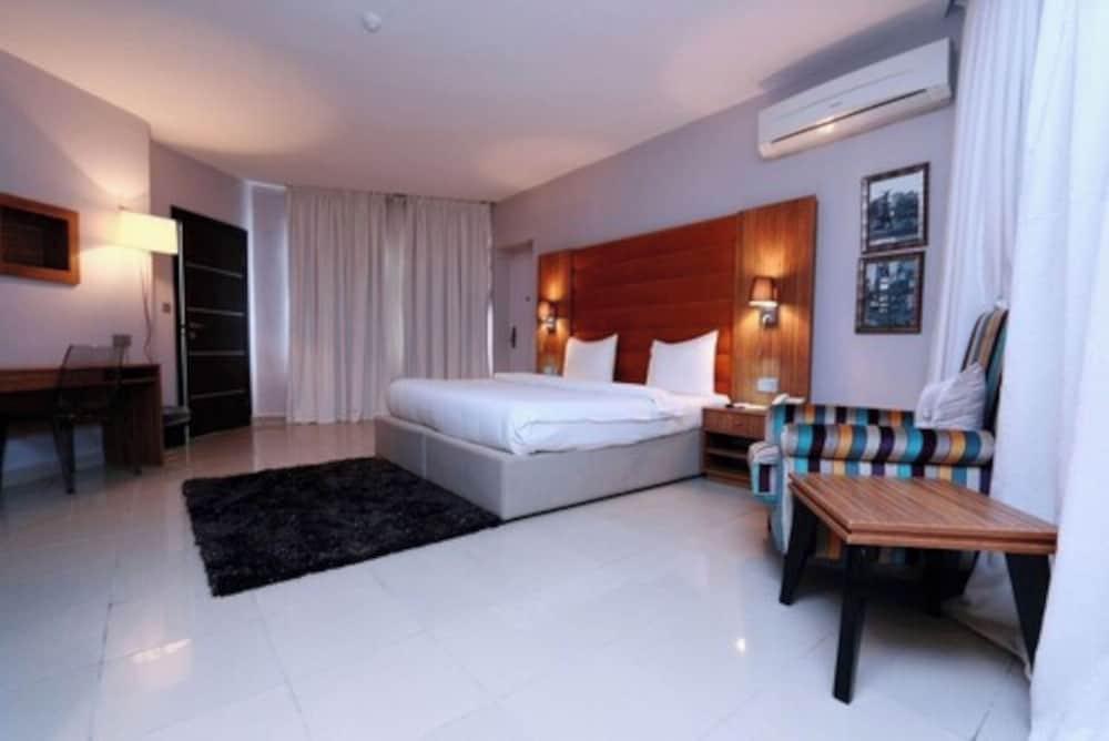 Loft Hotel Room Type - Classic Single Room