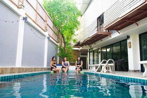 Exotica Pool Villa Encore - Tap to explore photos
