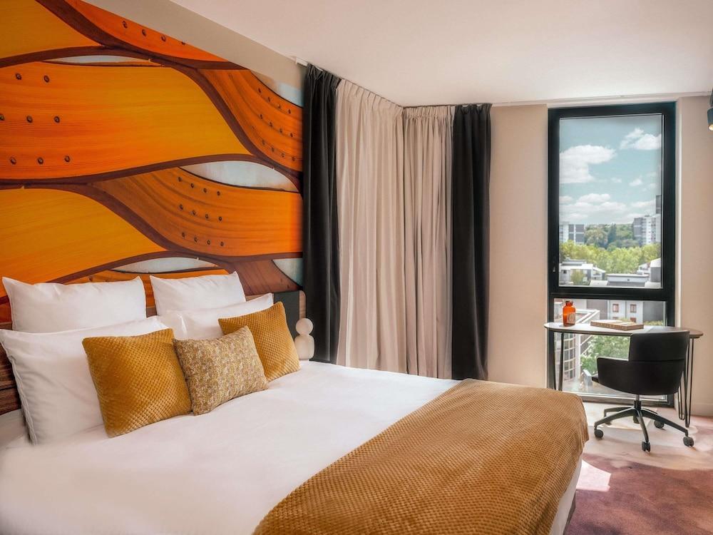 Novotel Paris Val de Fontenay Room Type - Standard Suite, 2 Double Beds, Connecting Rooms (Executive) Novotel Paris Val de Fontenay Room Type - Standard Suite, 2 Double Beds, Connecting Rooms (Executive)