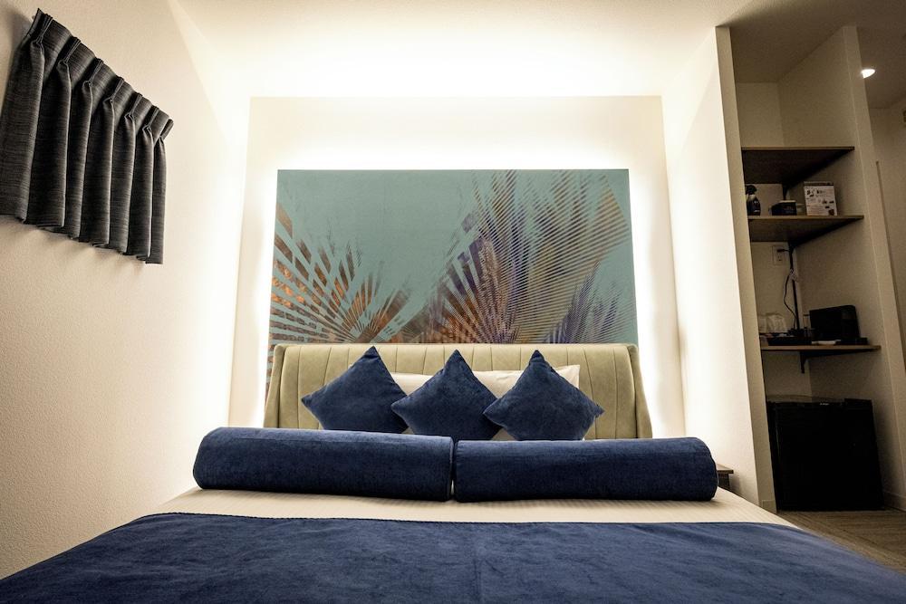 Design Hotel Blax Room Type - Premium suite, Smoking (E-Cigarettes Only)