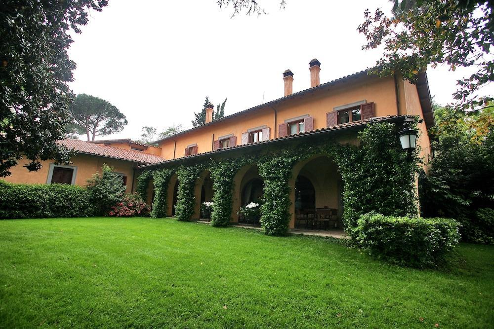 Villa Luxury Sacrofano Rm - Tap to explore photos