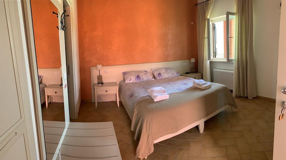 B&B I 4 Sentieri Room Type - Double Room, Private Bathroom