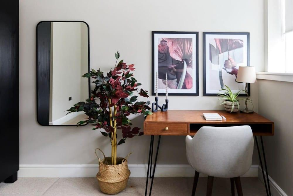 The Waltham Forest Escape - Adorable 2bdr Flat - Tap to explore photos