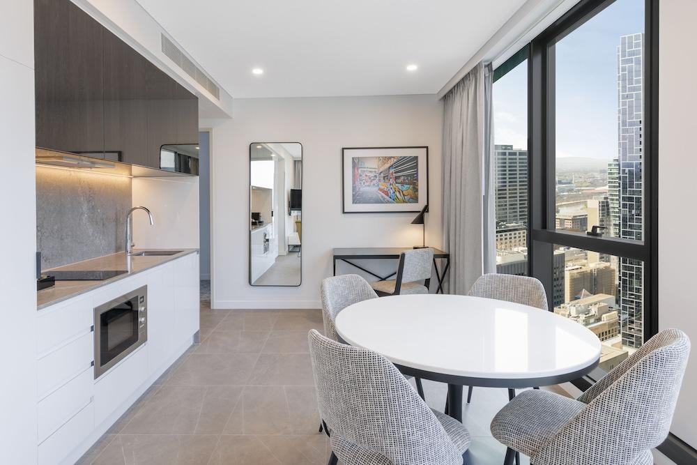 Meriton Suites Melbourne Room Type - 2 Bedroom Suite