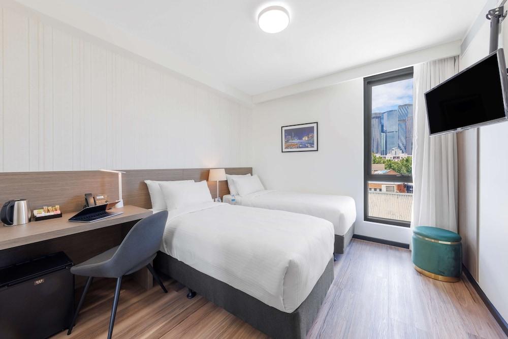 Best Western Queen Victoria Market Hotel Room Type - Executive Room, 2 Twin Beds, Non Smoking
