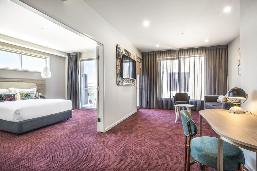 Nightelier Carrum Downs Sands Hotel Room Type - Queen Suite