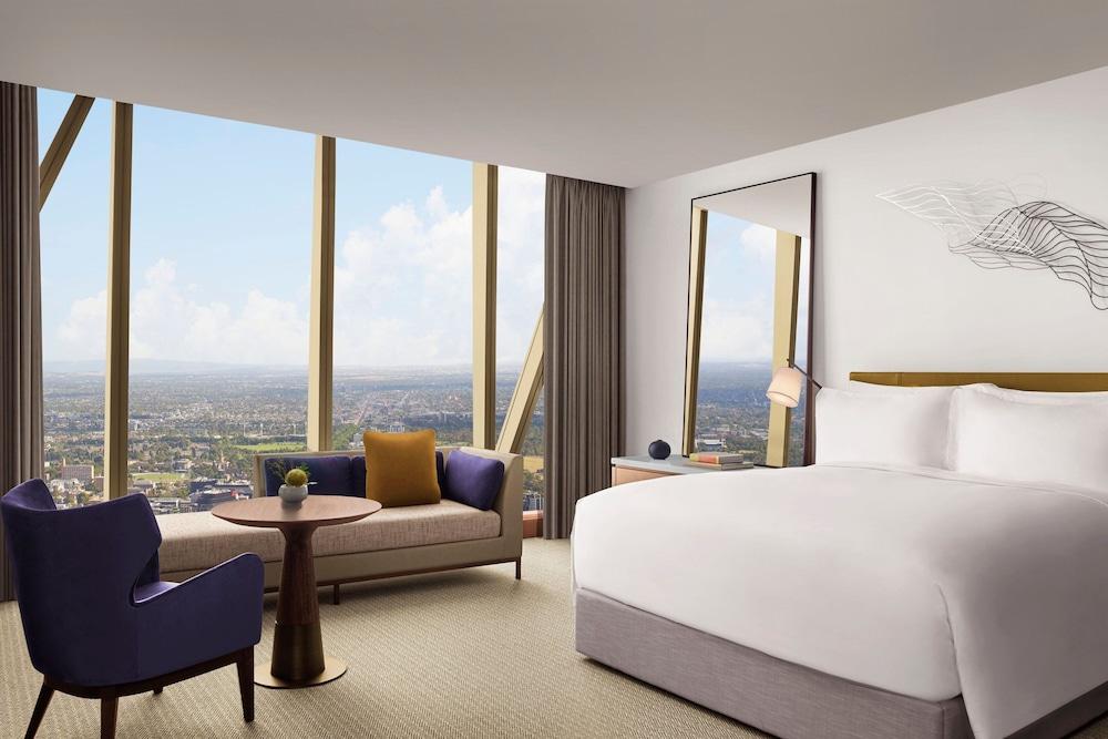 The Ritz-Carlton, Melbourne Room Type - Deluxe, City View, 1 King Bed