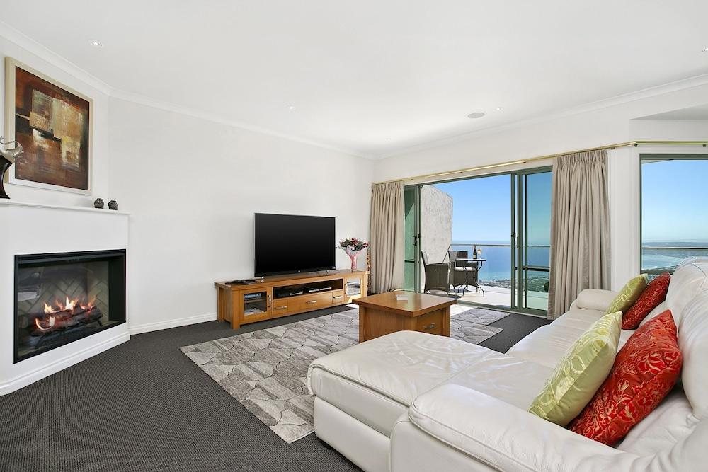 Arthurs Views Room Type - Luxury Penthouse, 1 King Bed, Bay View, Sea Facing Arthurs Views Room Type - Luxury Penthouse, 1 King Bed, Bay View, Sea Facing