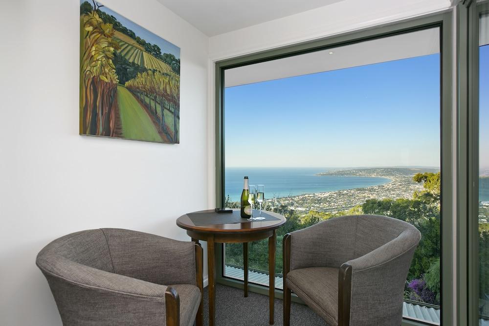 Arthurs Views Room Type - Luxury Suite, 1 King Bed, Bay View, Sea Facing
