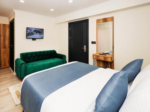Galata Masterpiece Hotel - Tap to explore photos