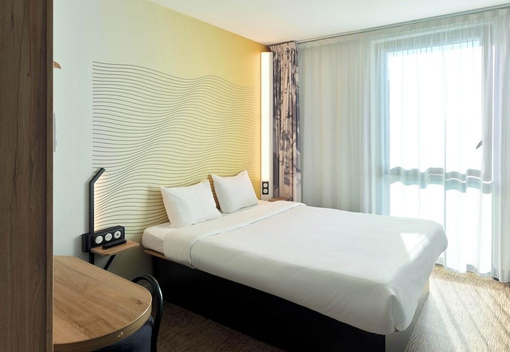 B&B HOTEL Paris Sud Châtenay Malabry Room Type - Double Room, Non Smoking