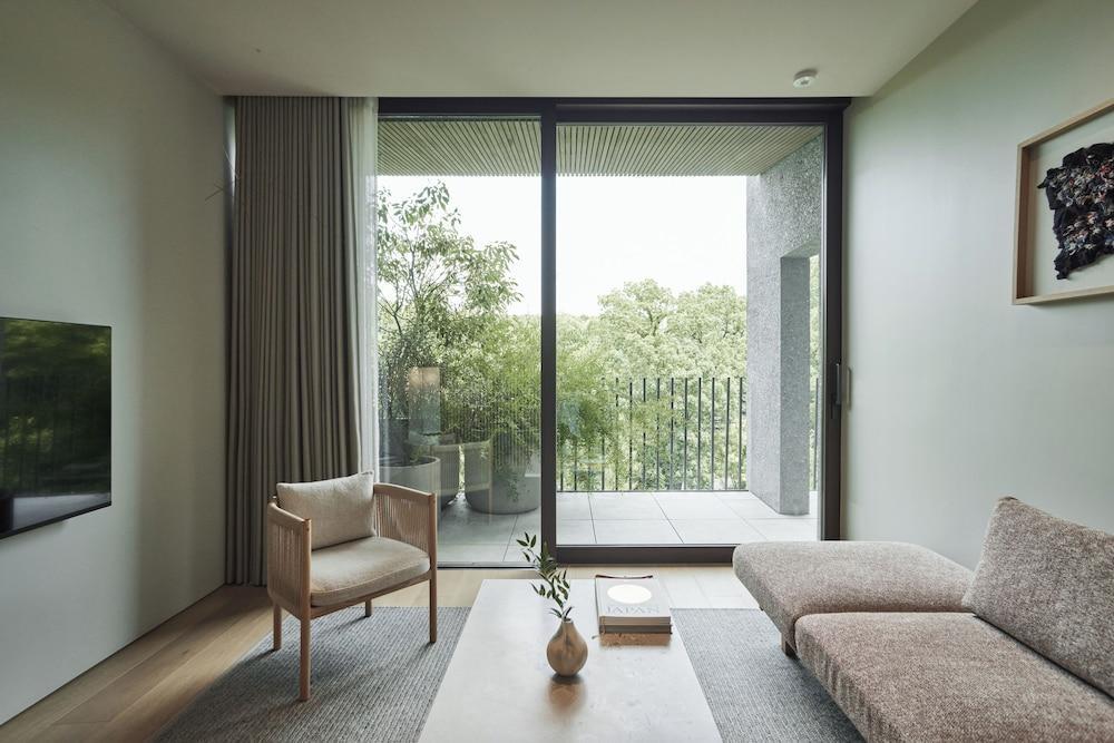 TRUNK HOTEL YOYOGI PARK Room Type - PARK VIEW SUITE + BALCONY