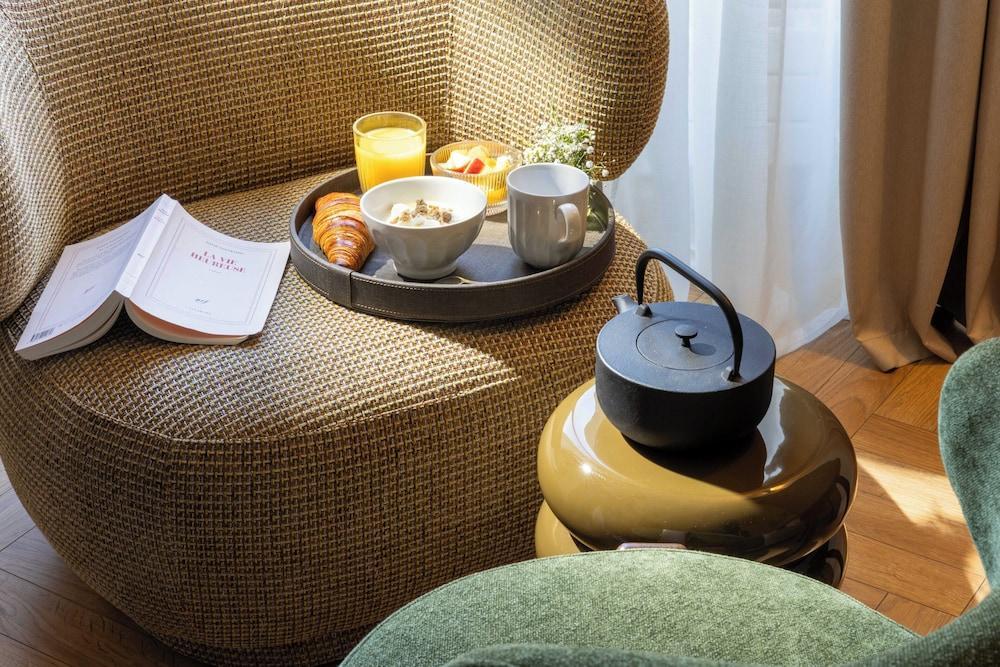 Hôtel Du Flâneur Room Type - Deluxe Room