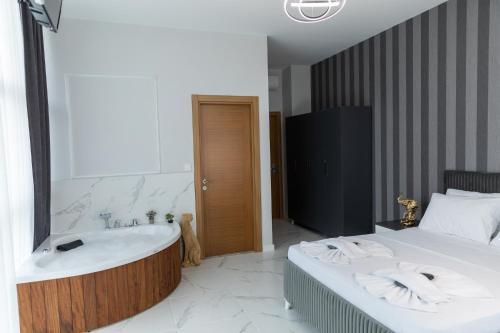 The Hera Maltepe Otel & Spa - Tap to explore photos