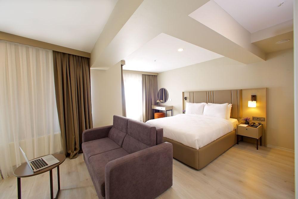 Joy Taksim Room Type - Family Triple Room