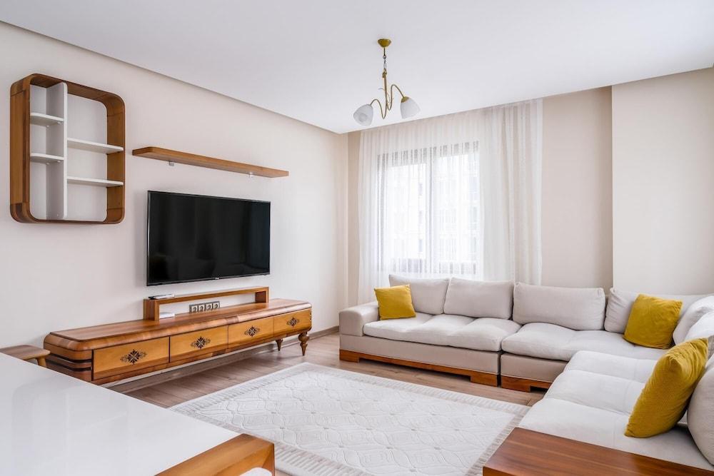 Fully Furnished Spacious Cozy Residence Flat - Tap to explore photos