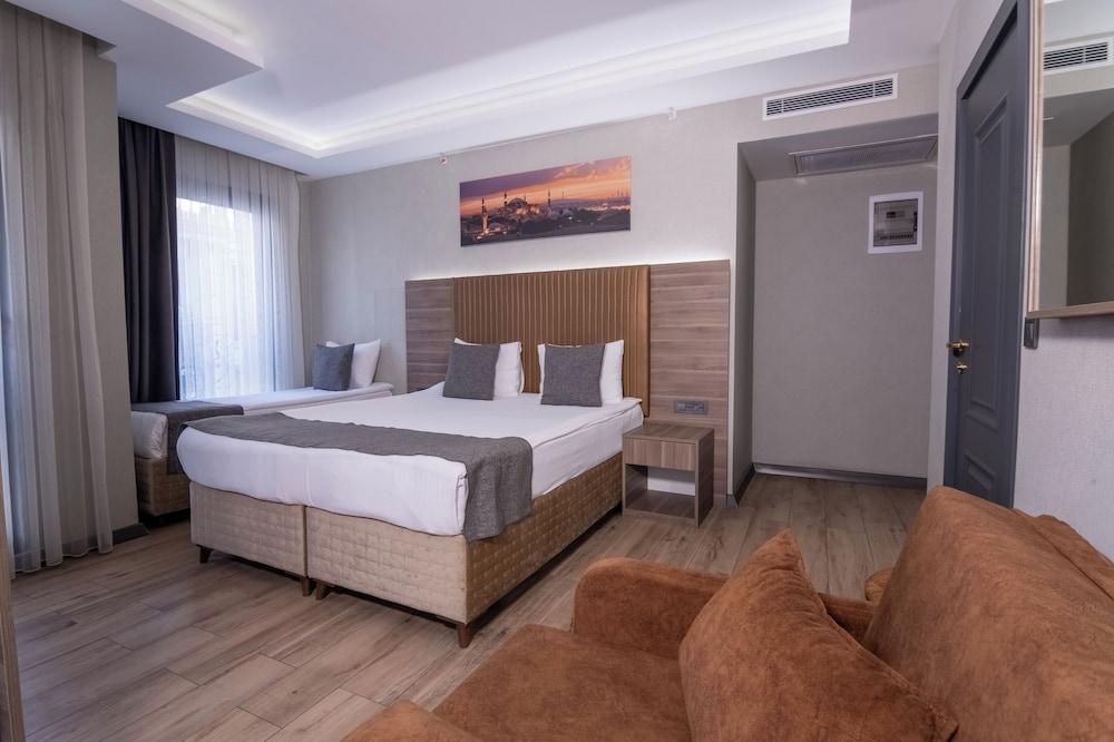 THE OMIYA Room Type - Standard Triple Room THE OMIYA Room Type - Standard Triple Room