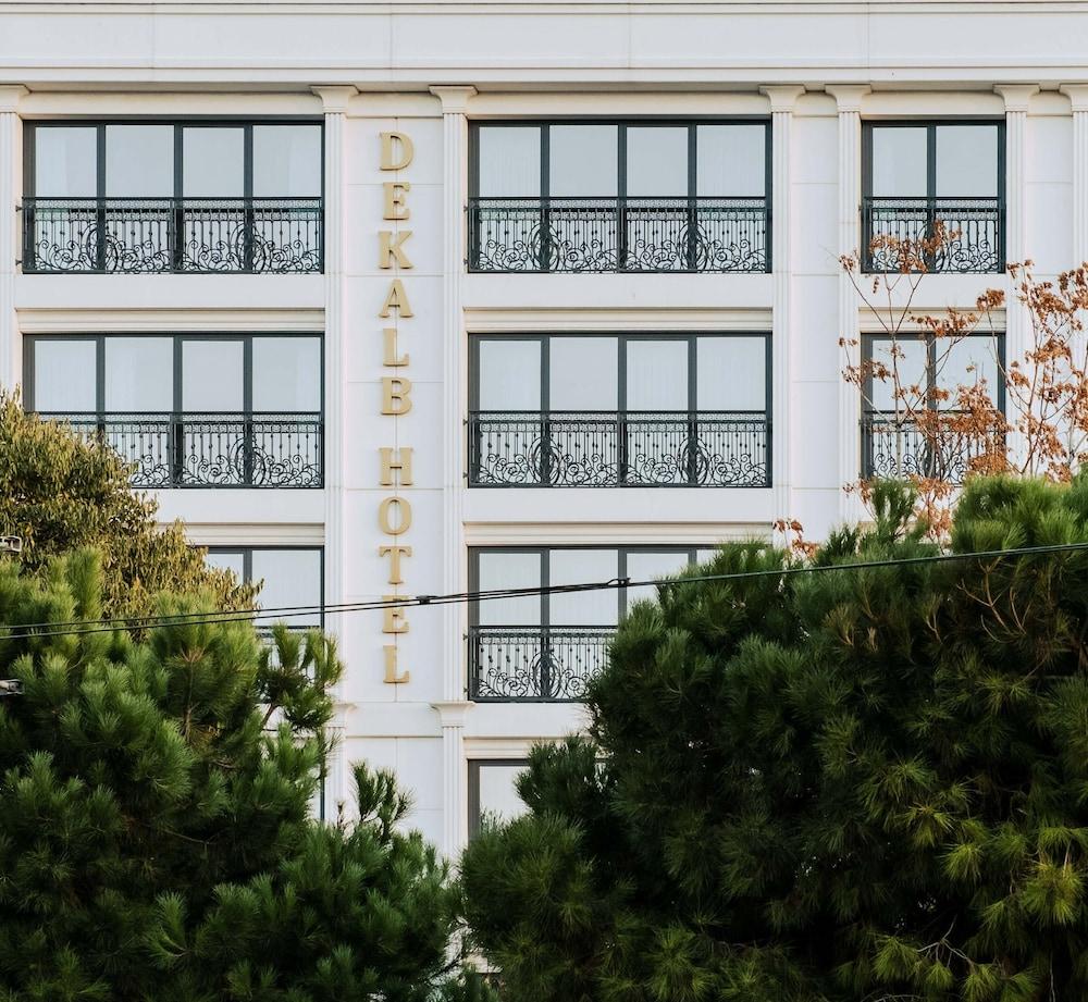 ديكالب هوتل