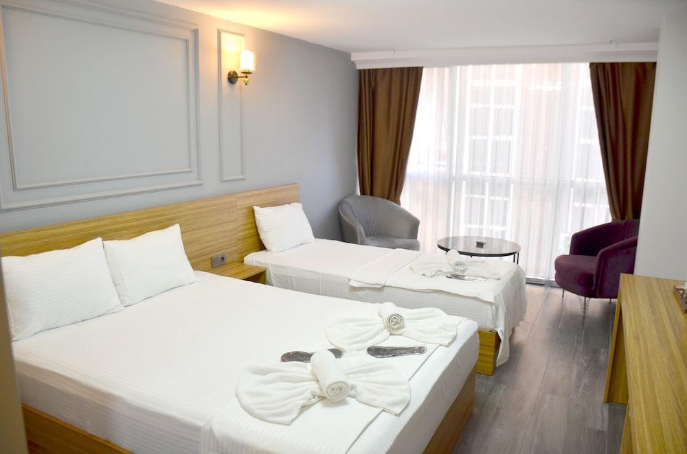Waves Hotel Room Type - Family Room