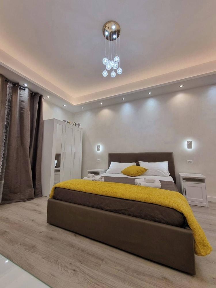 Colosseum Nearby & Metro Outside, Easy Rome Sightseeing Room Type - Apartment, 2 Bedrooms, City View
