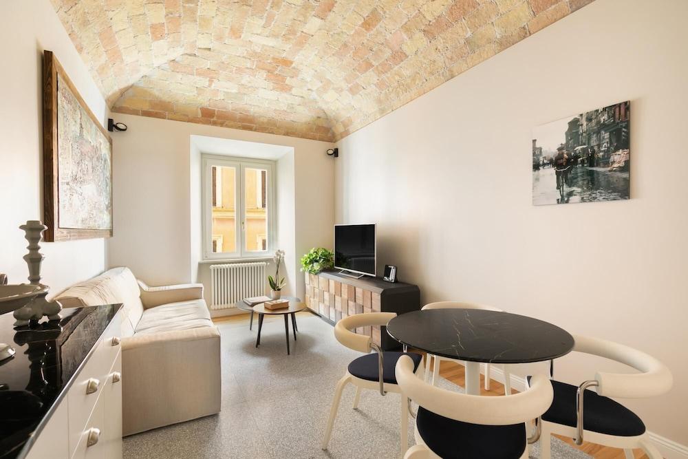 Esquilino Exquisite 2BR Apartment - Tap to explore photos