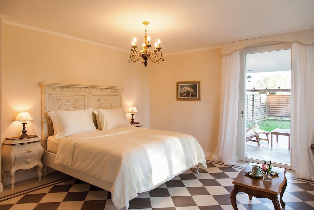 Poggio delle Molare Room Type - Deluxe Room (Bouganvillea)