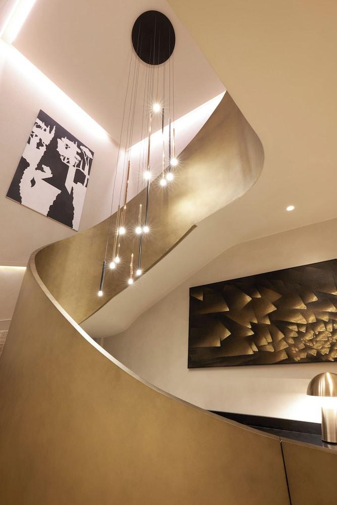 Borghese Contemporary Hotel - Tap to explore photos