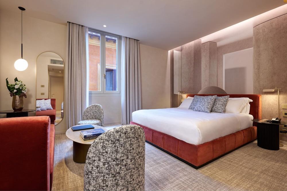 Borghese Contemporary Hotel Room Type - Junior Suite Domus