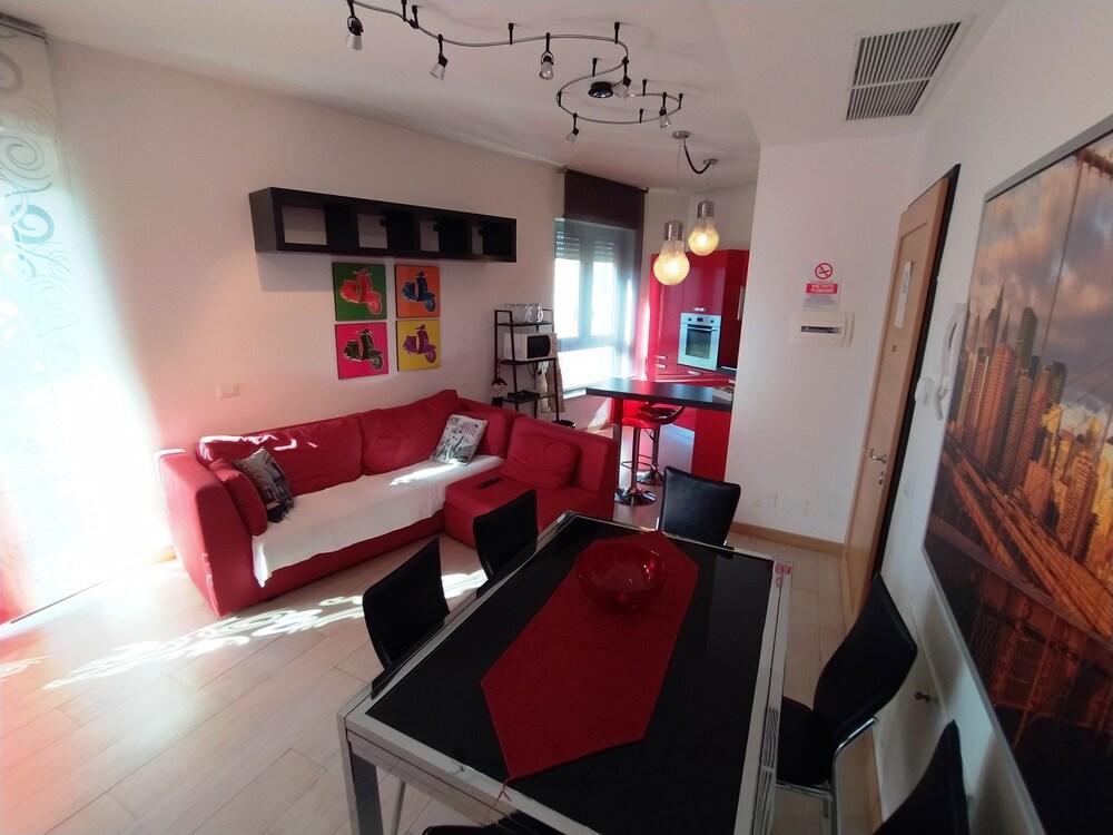Nice Apartment Close Metro C - Mirti - Tap to explore photos