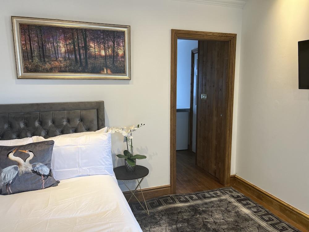 TJ Homes Room Type - Deluxe Suite