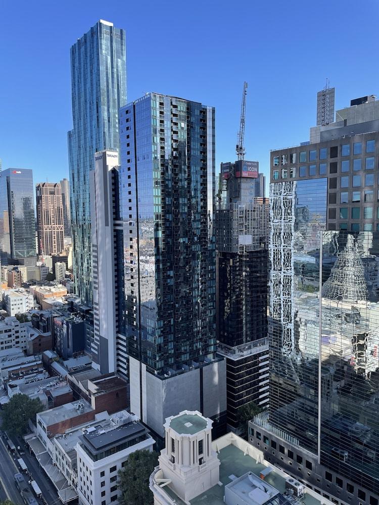 Readyset Apartments at Empire - Tap to explore photos