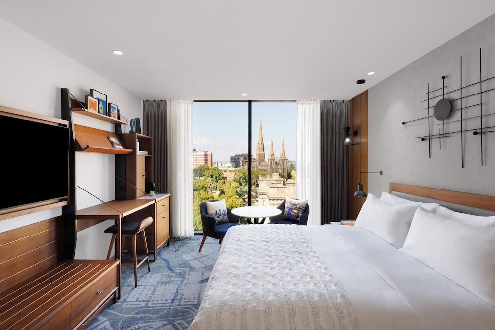 Le Méridien Melbourne Room Type - Premium Room, 1 King Bed (View)