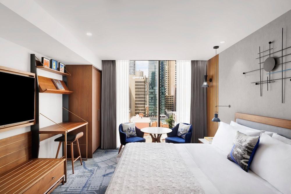 Le Méridien Melbourne Room Type - Signature Room, 1 King Bed, City View