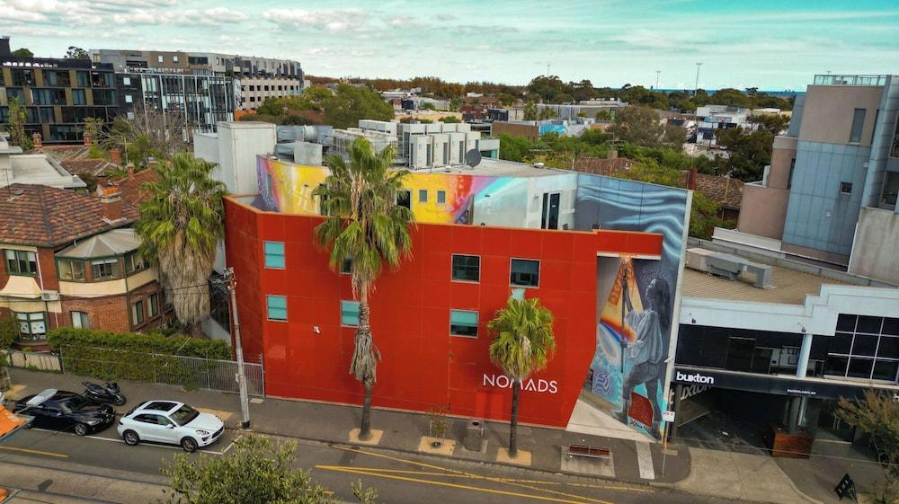 Nomads St Kilda Hostel
