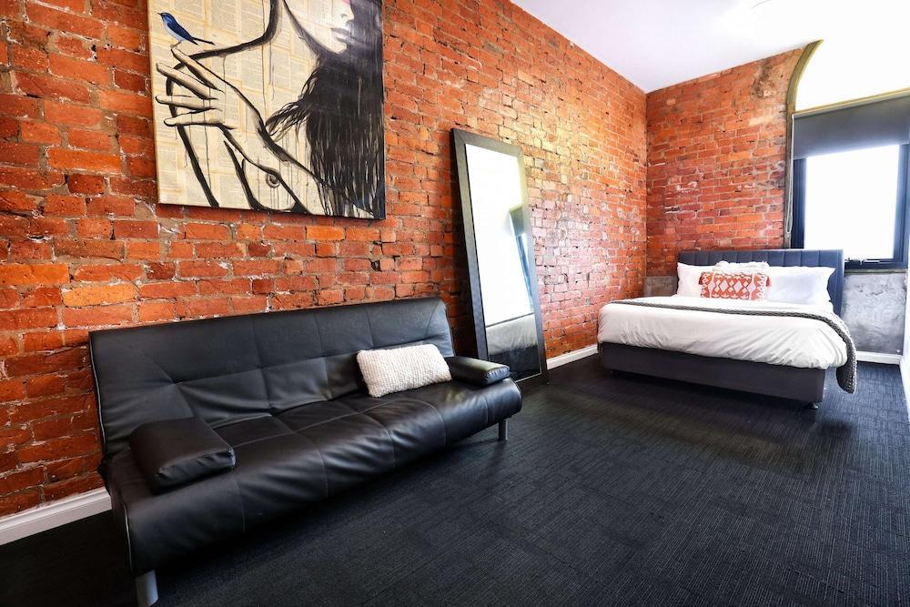 Bayside House - Hostel Room Type - Deluxe Room, 1 King Bed