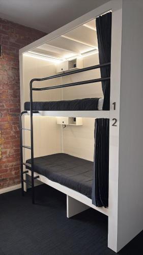 Bayside House - Hostel Room Type - Bed in 4-Bed Mixed Dormitory Room