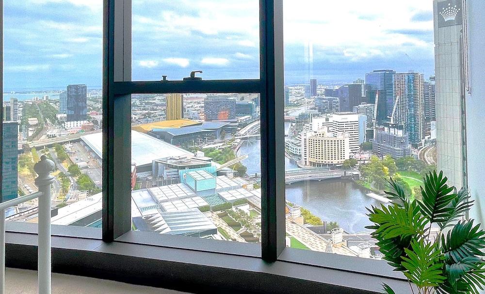 Crown Front Room Type - City Apartment Crown Front Room Type - City Apartment