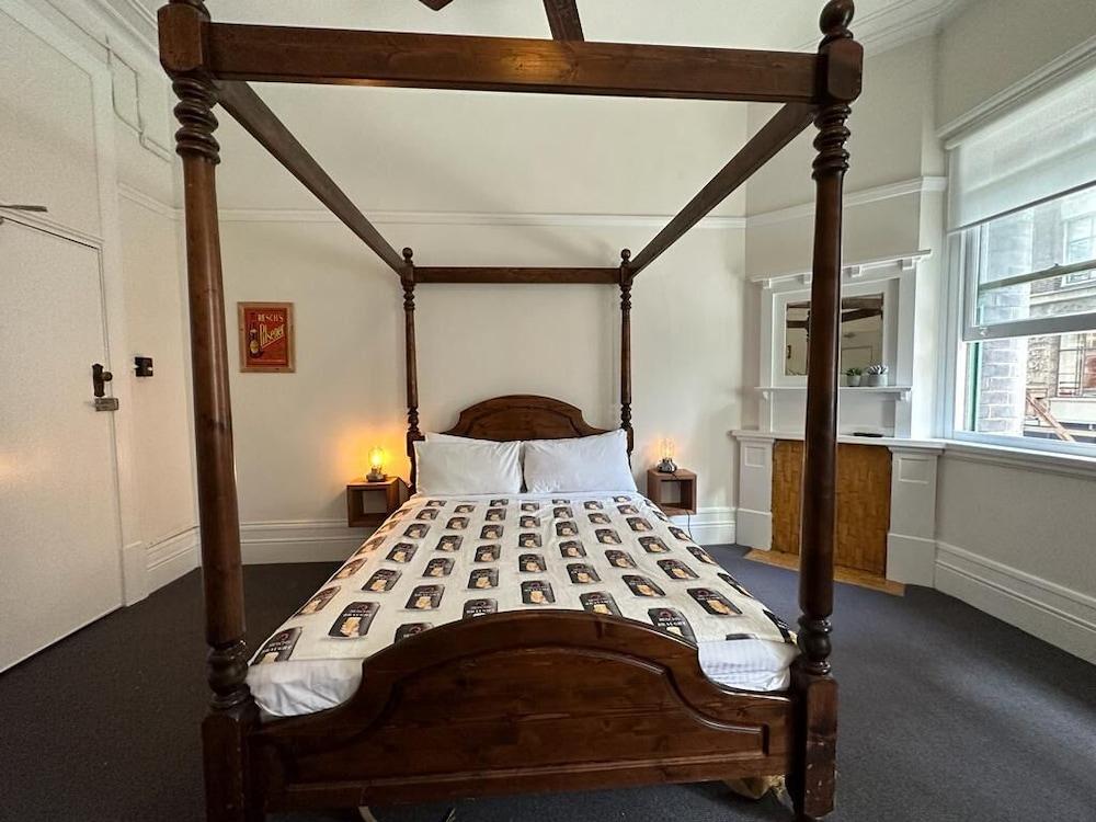 The Resch House Room Type - Deluxe Double Room