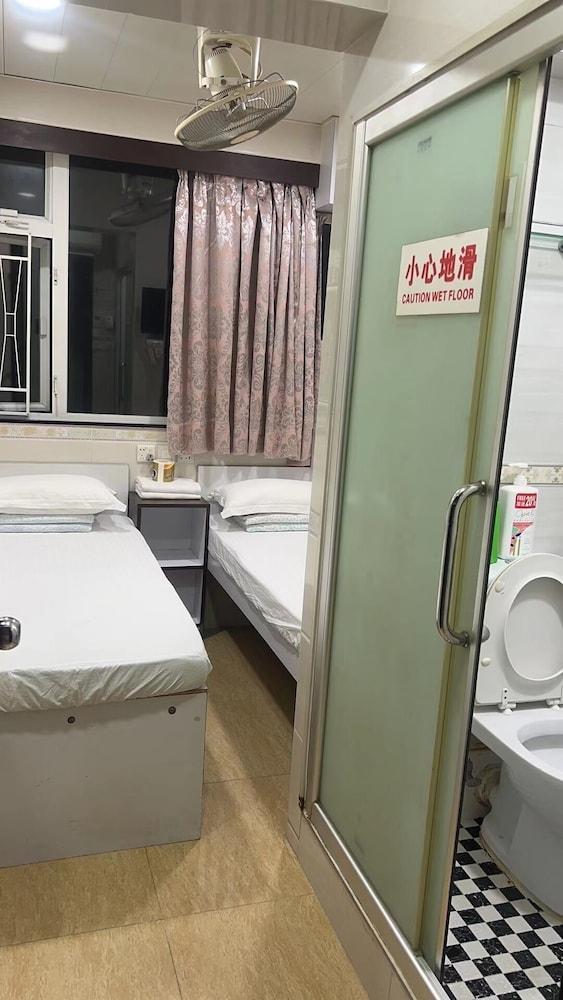 Hung Kiu Guest House - Tap to explore photos