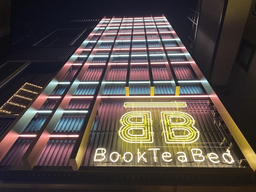 BookTeaBed Shibuya - Tap to explore photos